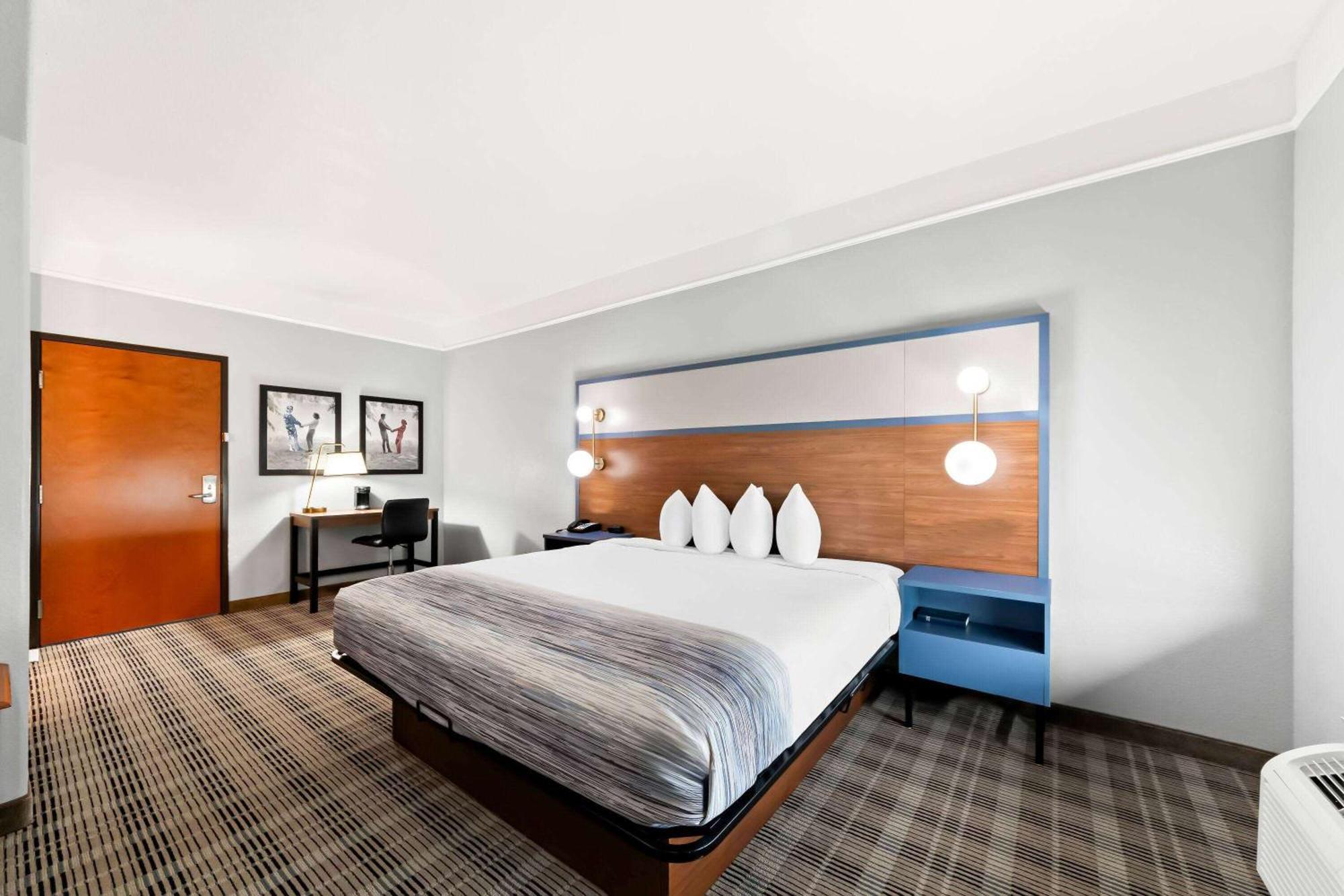 Americinn By Wyndham New Braunfels Exterior photo